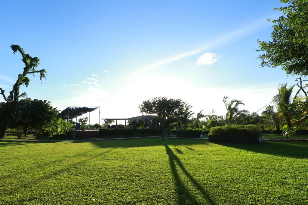 Eco Hotel Black & White - Anuradhapura Mihintale Esterno foto